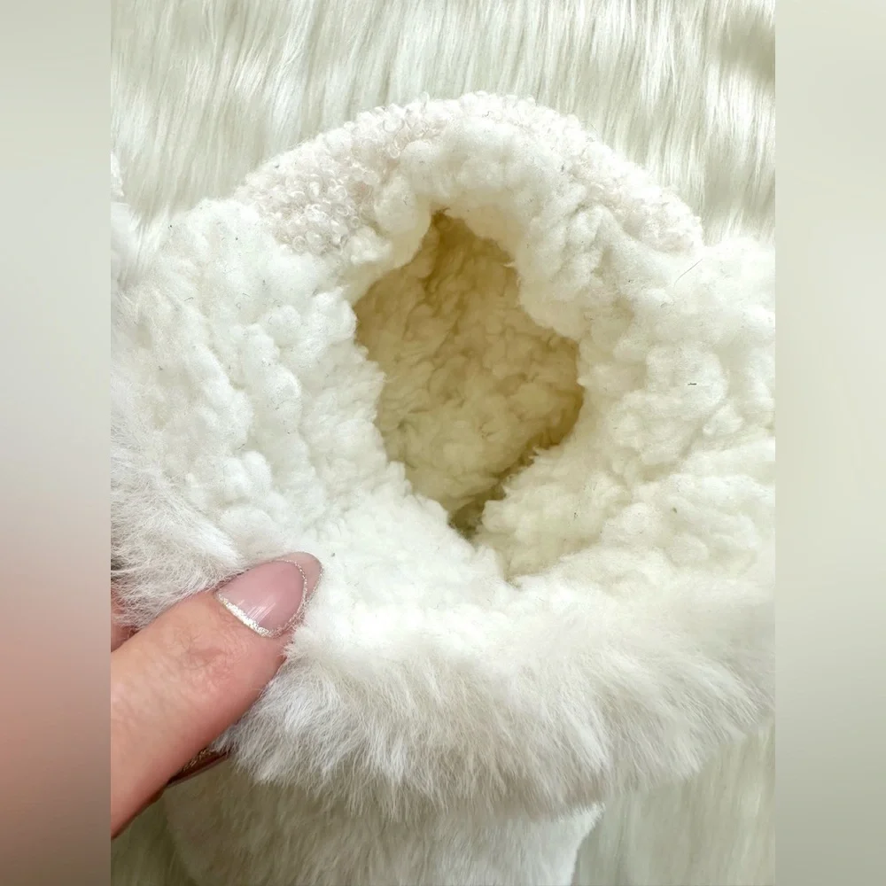 LUXURY SLIPPER SOCKS